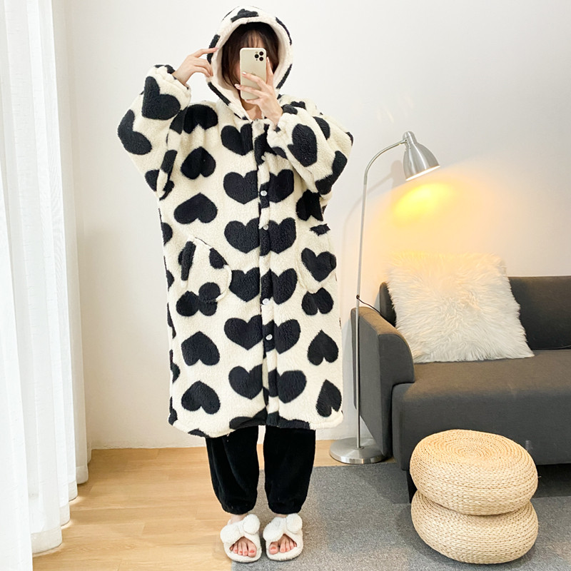 加大码爱心连帽法兰绒睡衣开衫冬季加厚珊瑚绒睡袍胖mm家居服套装