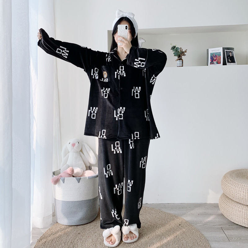 字母加大码天鹅绒情侣睡衣开衫宽松套装秋冬200斤加绒家居服男女