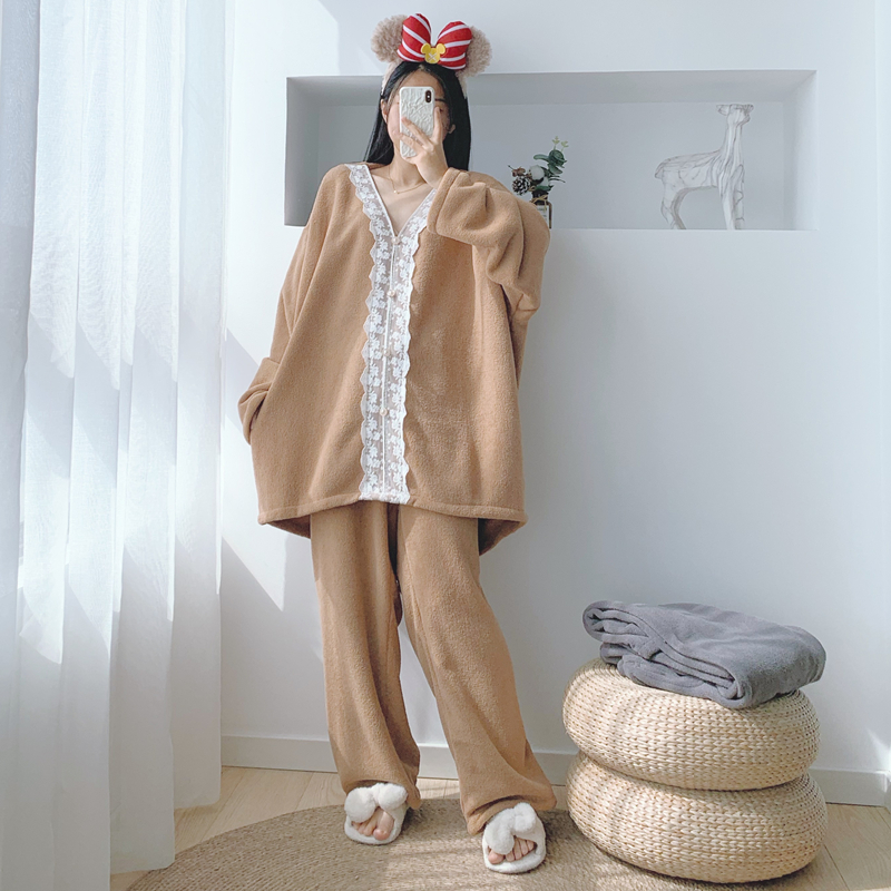 冬雪莉绒花边宽松V领200斤家居服