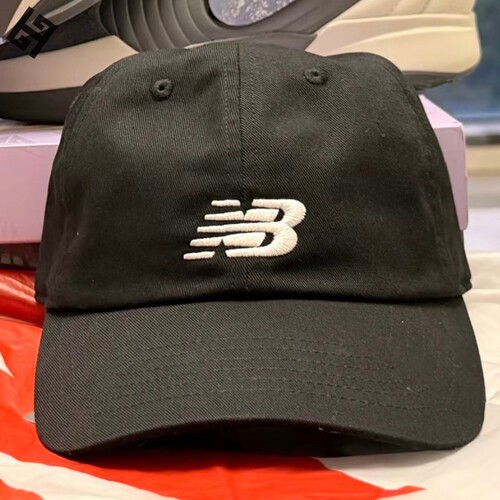 New Balance徽标设计经典棉鸭舌帽男女同款情侣款黑色LAH51421-BK