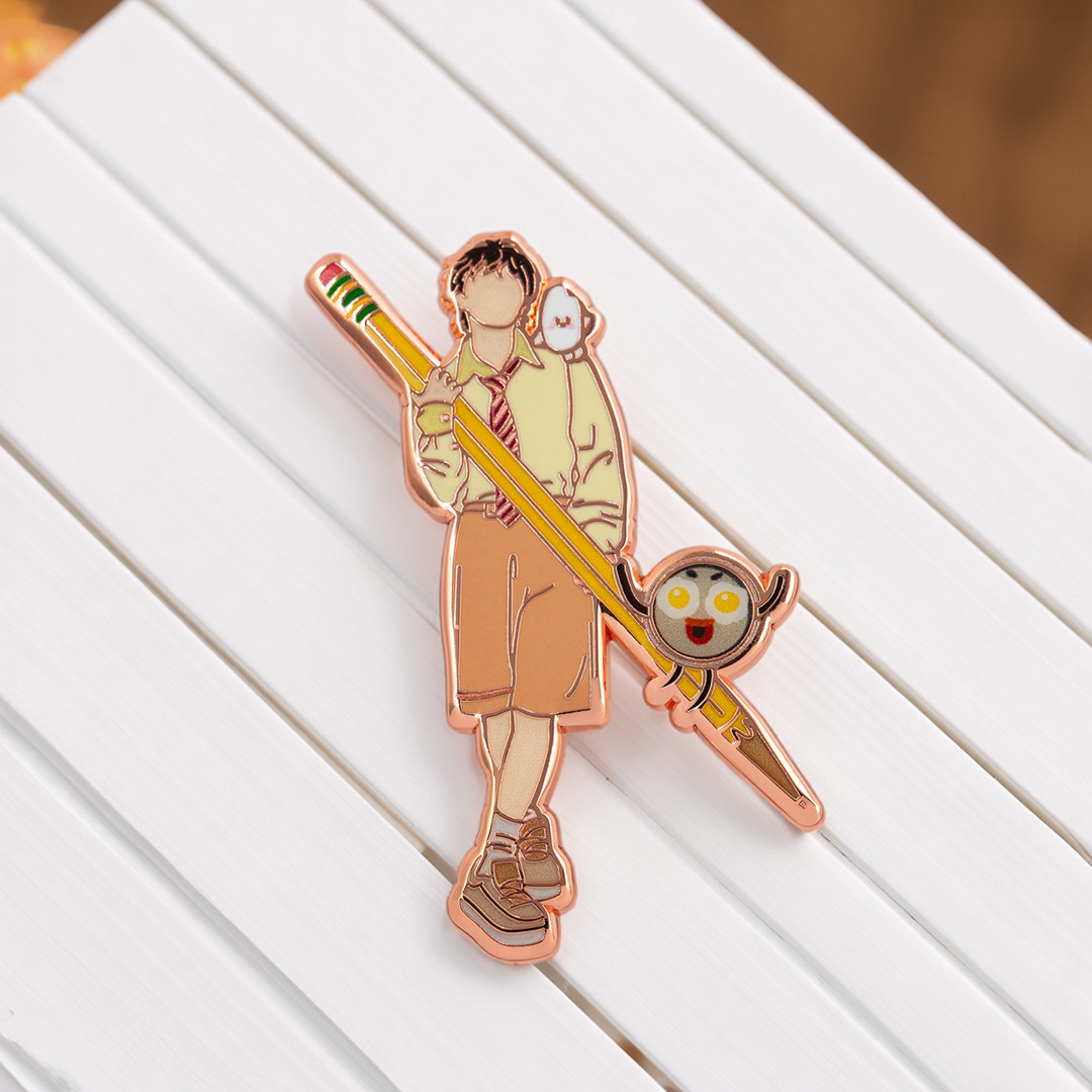 周深小深情金属徽章礼物潮玩