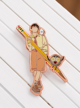 周深周边小深情金属徽章包摆挂件立牌手办礼物同款小卡演唱会应援