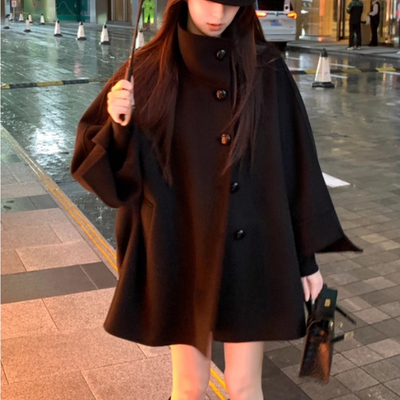 羊毛双面呢斗篷式大衣