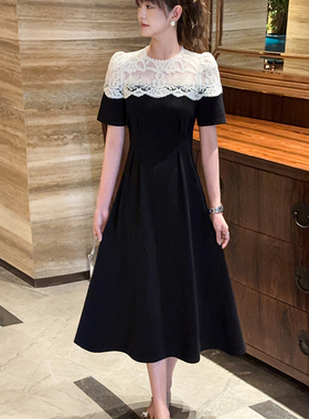 2025夏季新款高级感法式气质蕾丝拼接小黑裙遮肚显瘦A字连衣裙女