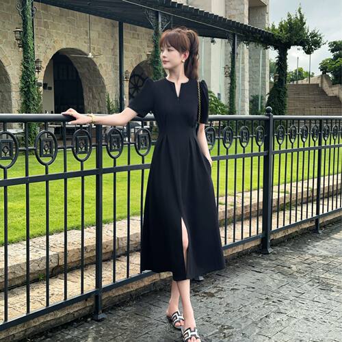 2026夏新款赫本风黑色连衣裙气质名媛女神范高级感长裙连衣裙