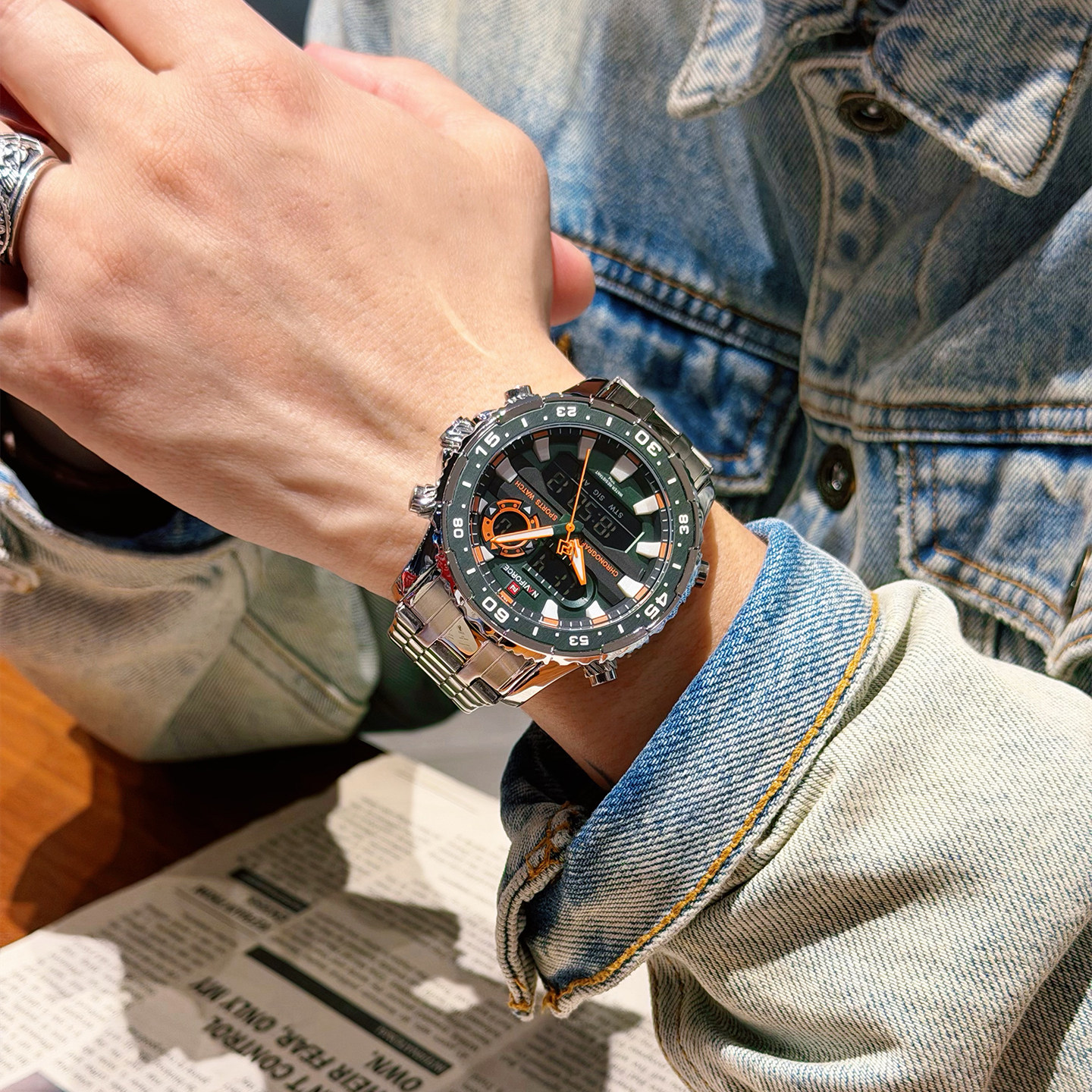 领翔高颜值钢带金属风运动手表男