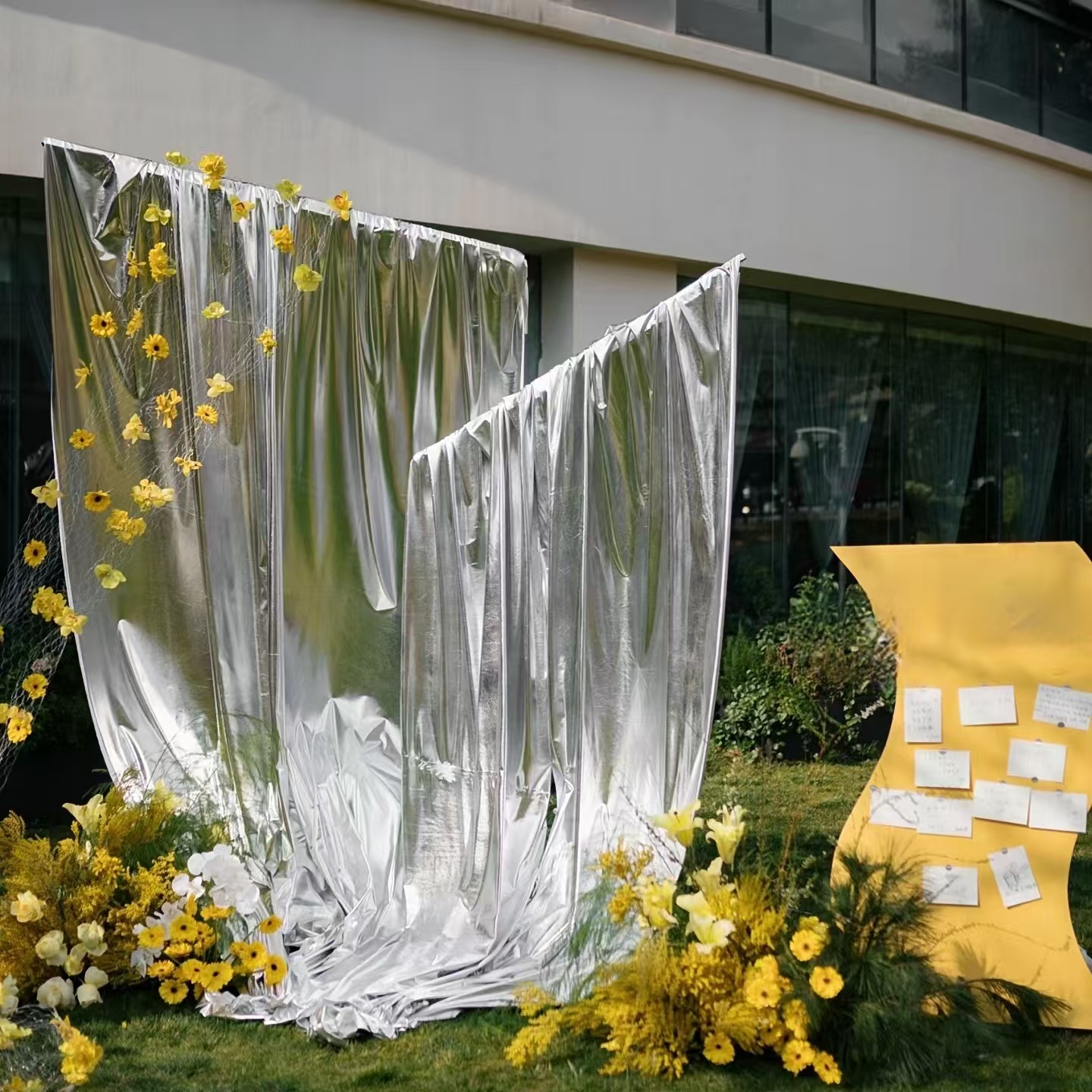 烫金布料包柱子包树金色婚礼节日舞台背景装饰布生日装饰银色桌布