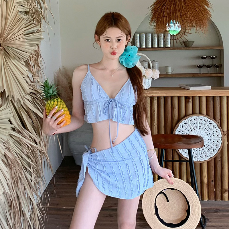 少女感高级bikini三件套分体沙滩温泉度假泳衣2026新款