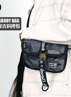 Rough Enough男士防水斜挎包迷彩多功能邮差胸包户外旅行运动小包