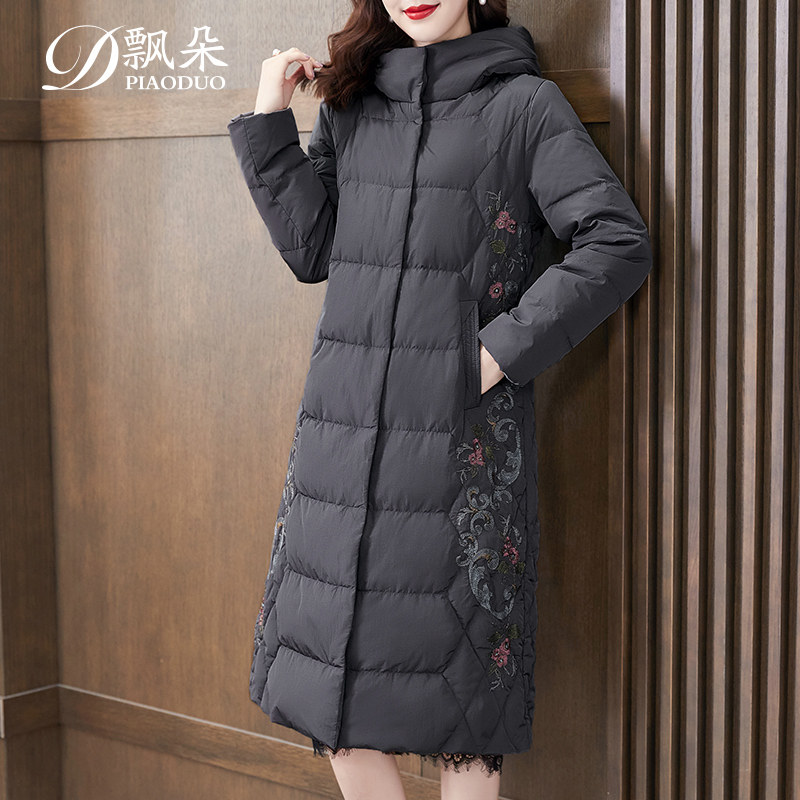 飘朵白鹅绒羽绒服女长款过膝2025年冬季新款时尚中年妈妈轻薄外套