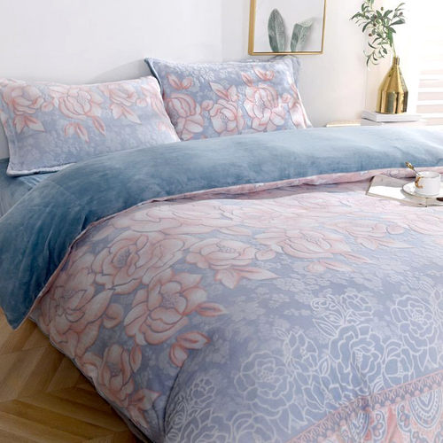 冬季加厚保暖牛奶雕花绒四件套