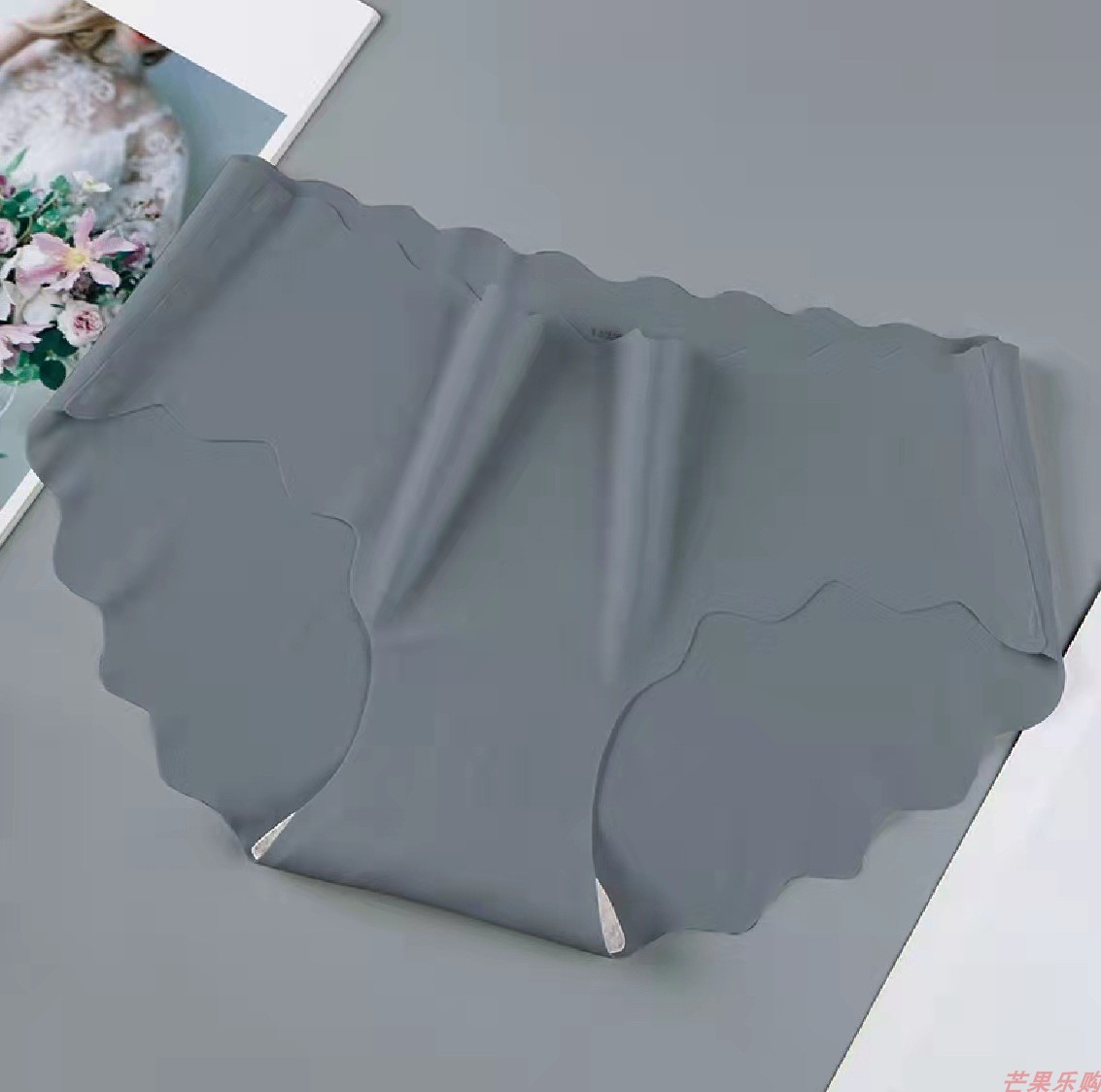 2024新款纯欲冰丝提臀中腰内裤