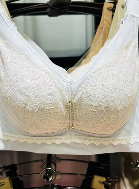 康舒美8620防走光3D滑滑杯柔软舒适无钢圈调侧收文胸内衣女BC胸罩