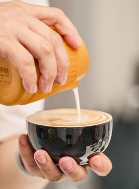 【全新微瑕】 WPM惠家拉花缸 450cc拉花杯 不锈钢杯斜口圆嘴奶缸