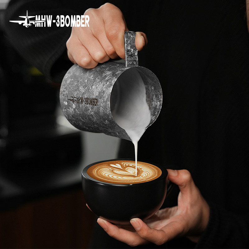 MHW-3BOMBER轰炸机纯钛拉花缸 专业咖啡打奶缸抑菌打奶泡杯600ml