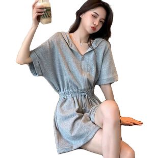 夏季法式新款连体衣女港味休闲气质高腰显瘦连身连帽连体短裤套装