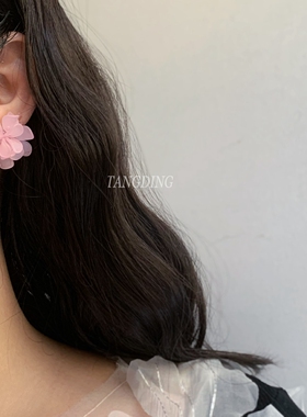 手工粉色花瓣耳环小众设计感甜美