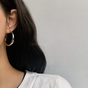 4cm金属银色圆圈耳环个性甜酷几何圆形耳圈经典气质休闲耳饰925银