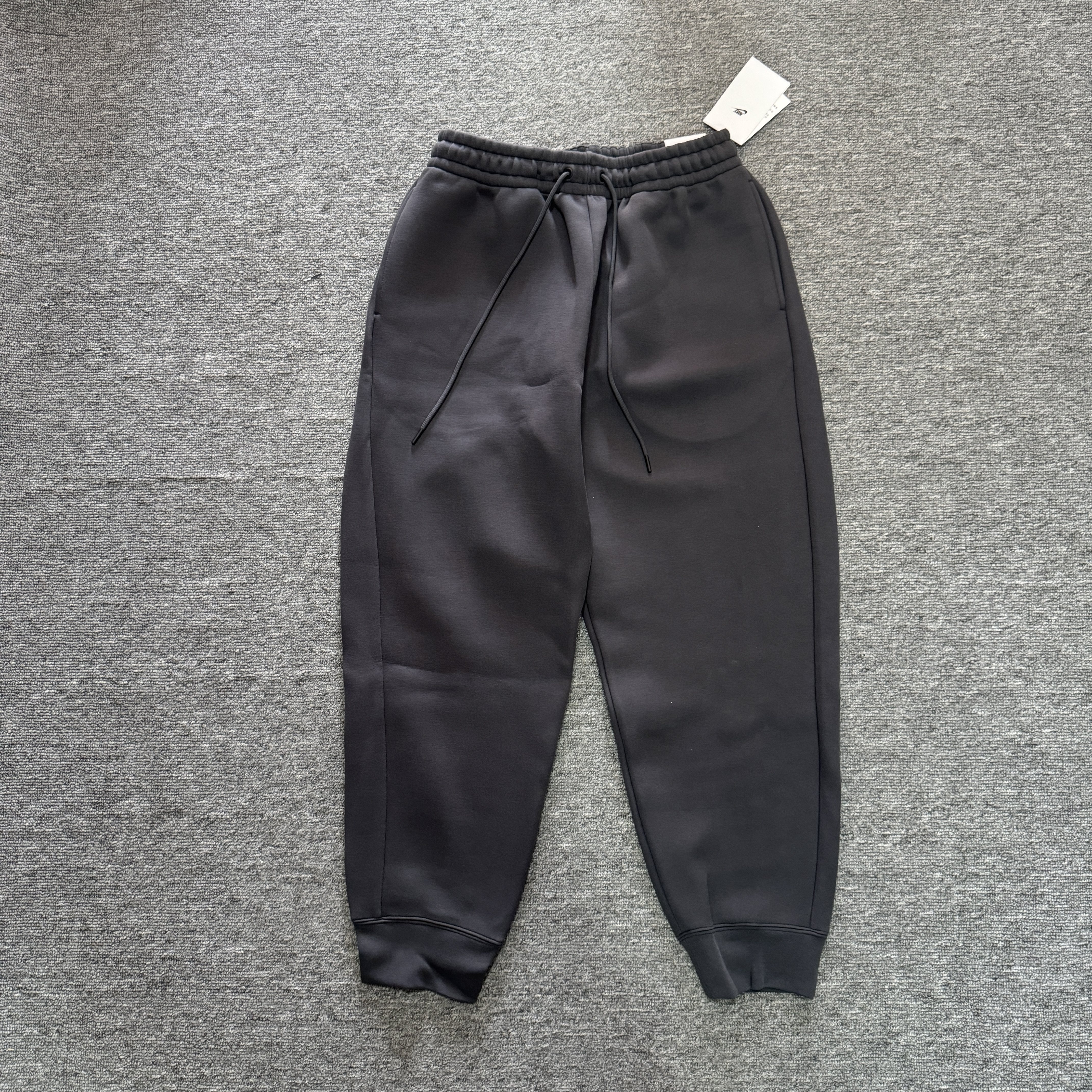 Nike/耐克 TECH FLEECE男子针织刺绣束脚运动休闲长裤 FZ7594-060