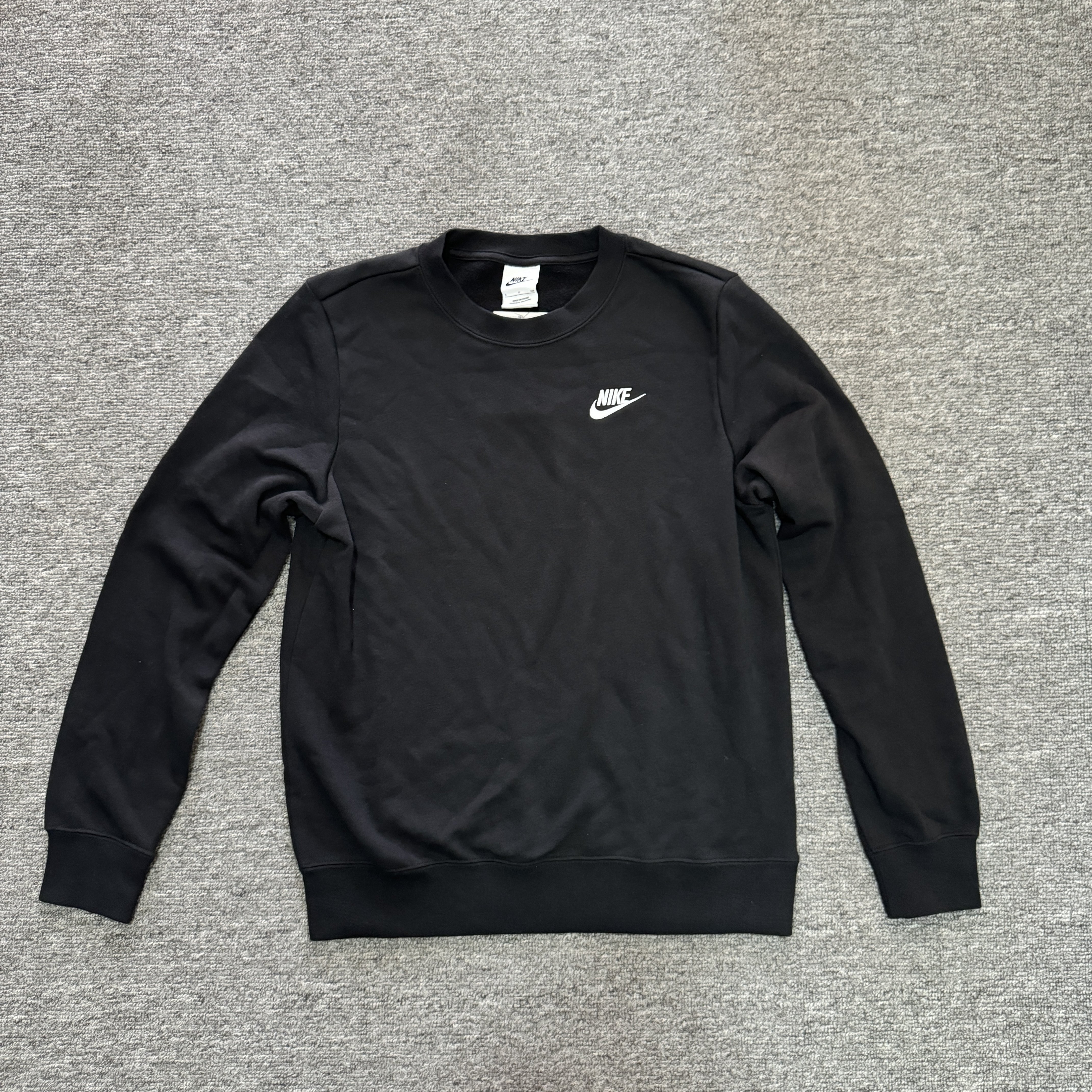 NIKE/耐克 女子薄绒圆领冬季针织刺绣运动套头衫卫衣 DQ5474-010
