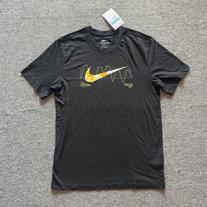 Nike/耐克 男子大勾运动训练速干透气印花跑步短袖T恤 FV8391-010