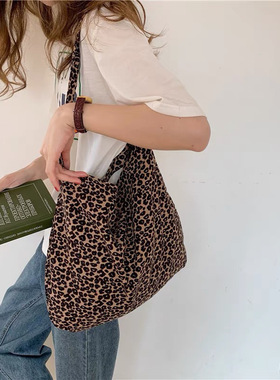 韩国ins露思同款豹纹帆布包明星同款灯芯绒印花大容量单肩斜跨包