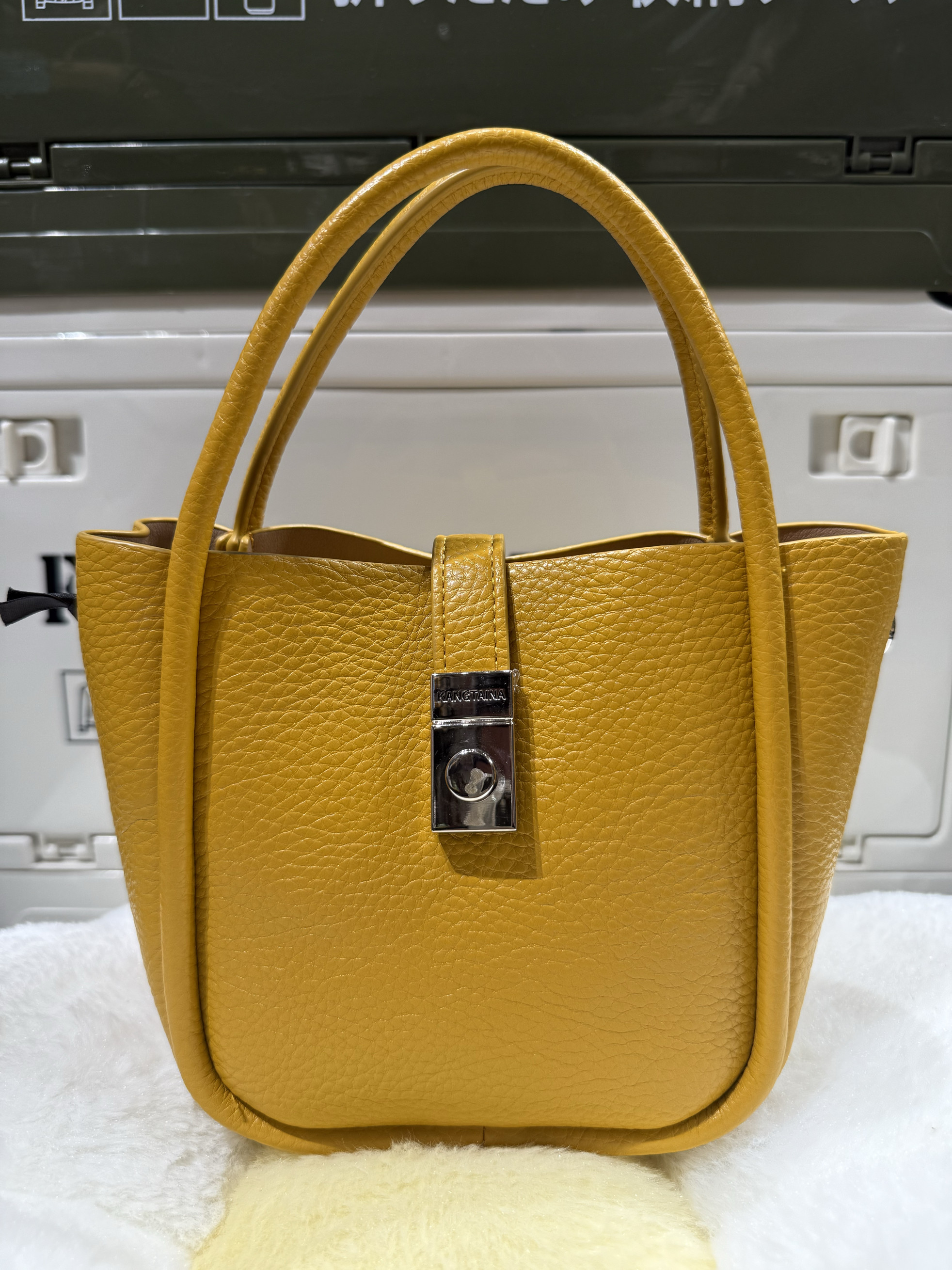 2026新款时尚小众手提荔枝纹油蜡皮百搭单肩斜挎休闲高级感女包