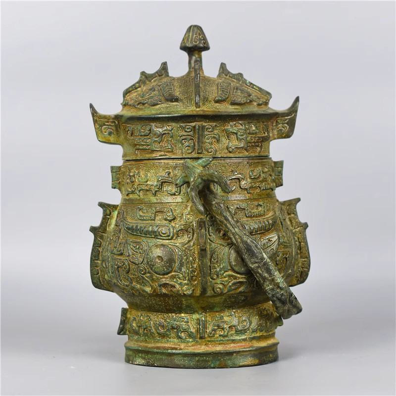 仿古青铜器兽面纹提梁卣古代酒具影视道具酒文化博物馆工艺品摆件