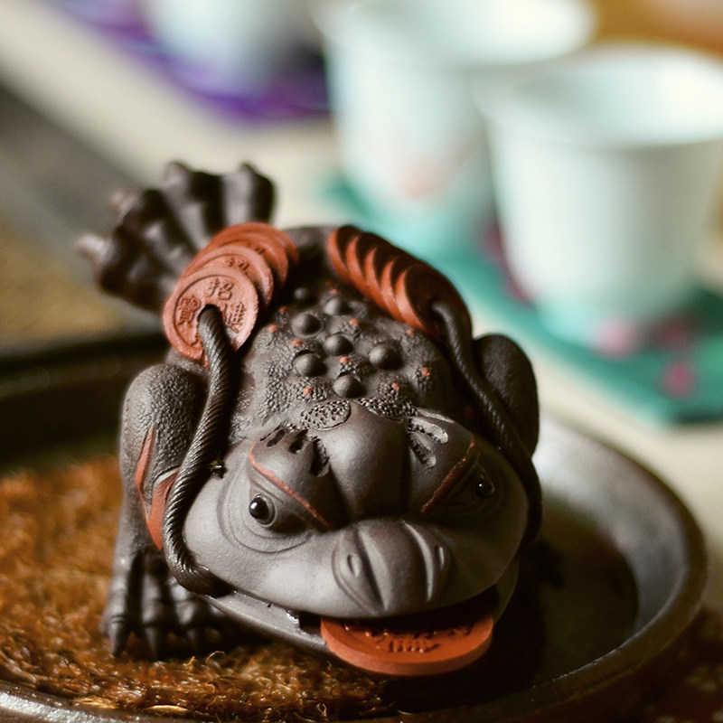 原矿紫砂三足金蟾蜍茶宠摆件可养茶玩具个性创意招财源纯手工