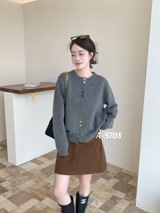 2026春装新款韩系彩色纽扣软糯毛衣外套女洋气减龄百搭针织开衫潮