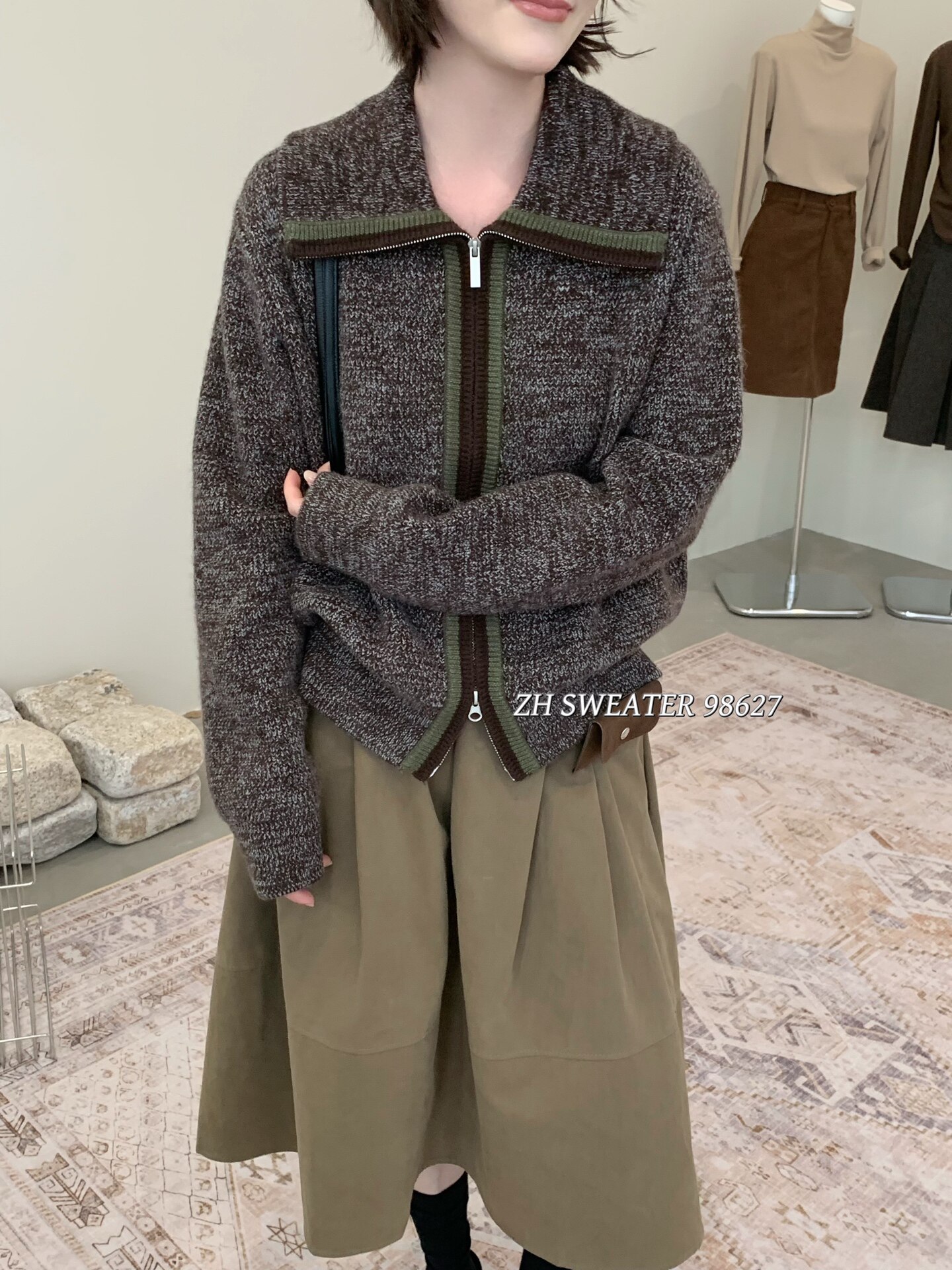 秋冬新款女韩版宽松时尚撞色花线翻领开衫百搭休闲双拉链毛衣外套