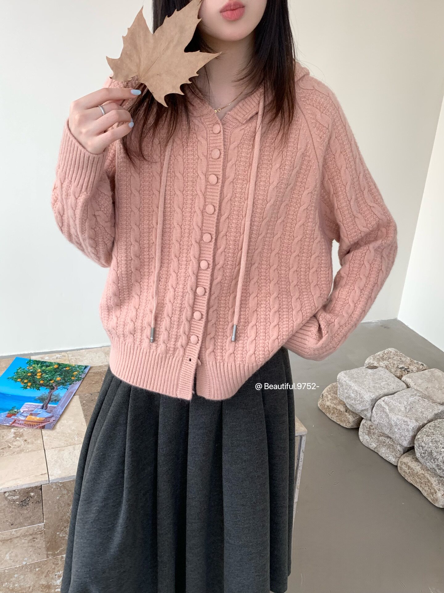 韩系秋冬新款女宽松时尚麻花连帽针织开衫单排扣百搭休闲毛衣外套