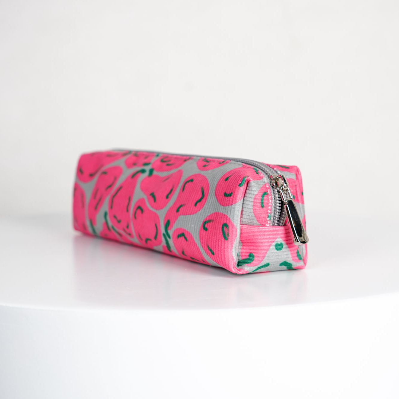 无则艺【笔袋】原创学生收纳包办公笔袋包印花时尚简约百搭粉色梨,箱包皮具/热销女包/男包,单肩包,淘宝优惠券,粉丝福利购,淘宝优惠卷