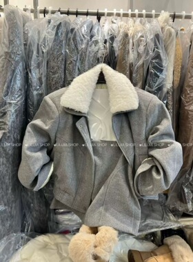 韩系穿搭一整套女2025冬季新款独特超好看羊羔毛领短外套