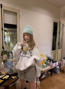 2026年春季新款韩版字母印花宽松百搭洋气露肩卫衣女潮