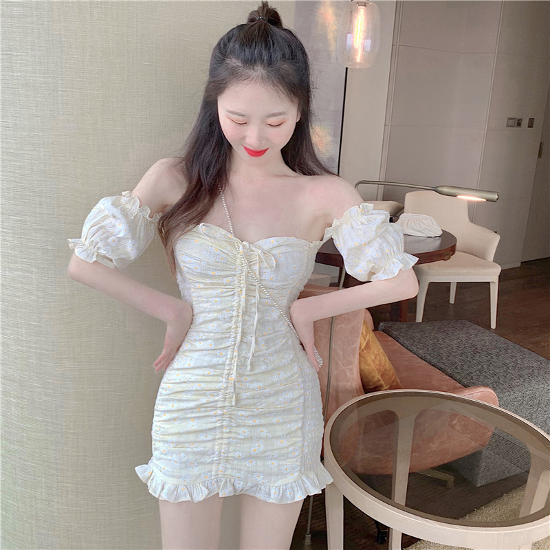 New Platycodon grandiflorum small daisy Ruffle shoulder dress