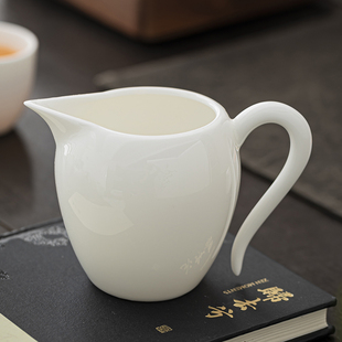 德化羊脂玉白瓷美人公道杯瓷柄防烫茶海匀分茶器家用功夫杯具零配