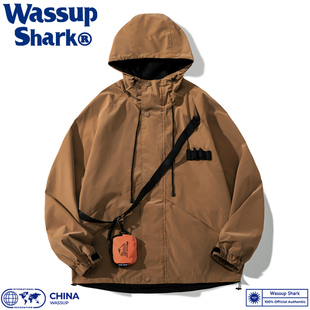 Wassup Shark日系机能风挎包连帽冲锋衣夹克男女潮牌宽松情侣外套