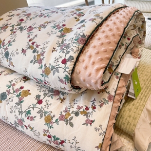 韩国大鹅正品小碎花豆豆被可机洗保暖绒全棉春秋被子冬季绒毯