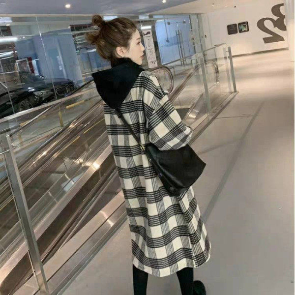 출산 운동복 중간 길이 한국 스타일 느슨한 대형 벨벳 두꺼운 연령 감소 출산 착용 가을 겨울 드레스 겨울