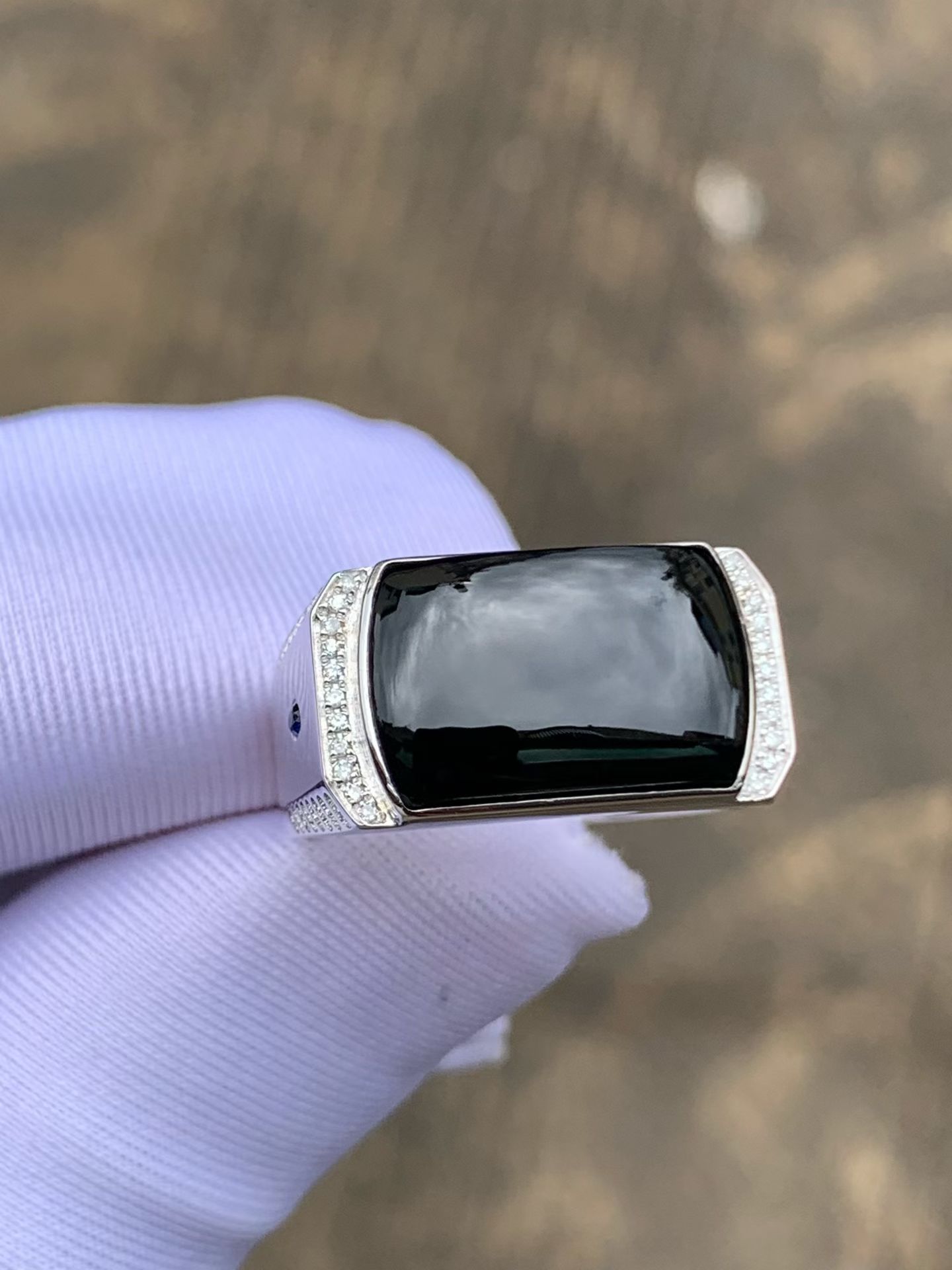 天然缅甸翡翠冰种墨翠马鞍戒指18k白金镶嵌男士戒指