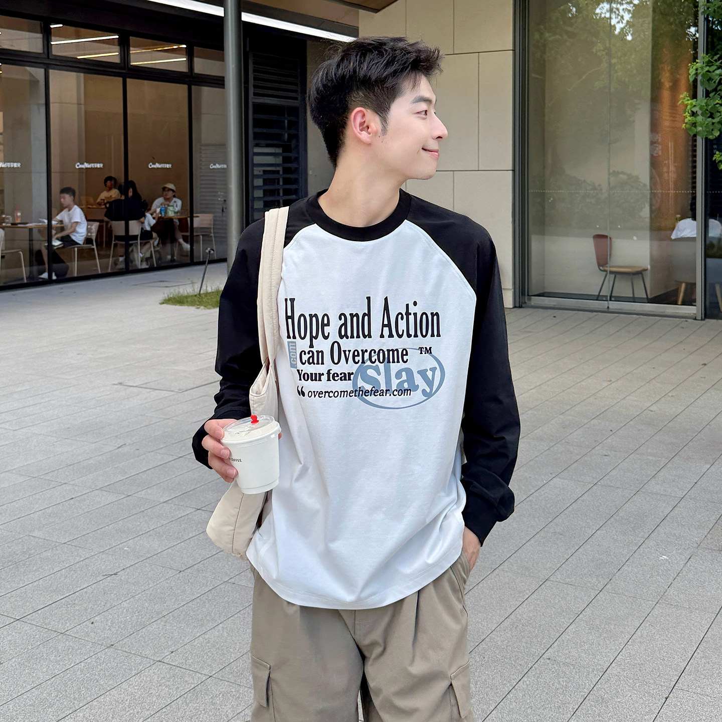 230g索罗娜字母印花圆领长袖T恤男生2025新款秋季休闲宽松打底衫