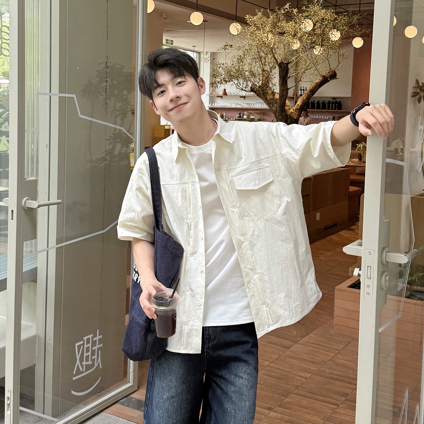 暗物质轻薄休闲口袋翻领短袖衬衫男夏季新款宽松复古工装衬衣外套
