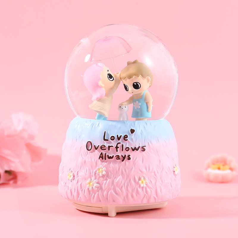 创意闻雨祈梦水晶球音乐盒玻璃球发光飘雪旋转八音盒精品店热卖