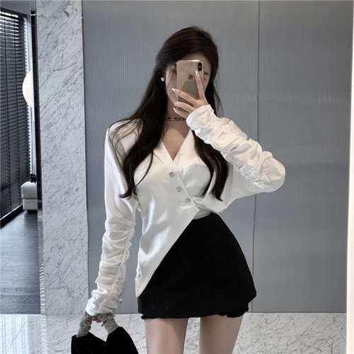 Real shooting early autumn sexy white shirt loose V-neck irregular exposed navel long sleeve thin blouse female