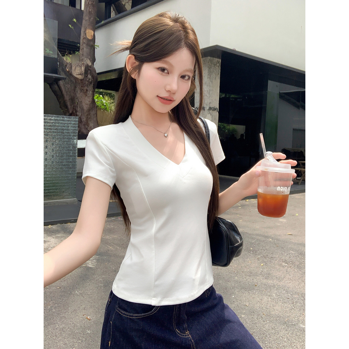 白色V领甜辣显瘦短袖T恤女夏