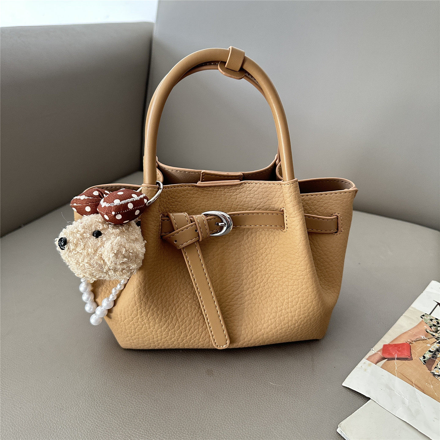 软皮托特包女2026春季新款菜篮子包百搭手提包皮带扣斜挎包枕头包