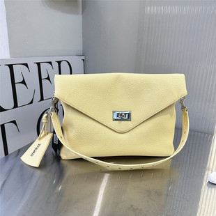 同丰上新2026简约气质真皮信封包女百搭通勤单肩斜挎包高级单肩包