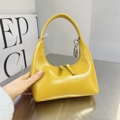 可彼娜上新2026半月包女链条手提包小个子时髦俏皮腋下包小众女包