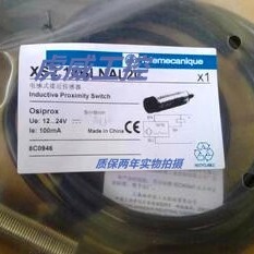 施耐德电感式传感器XS2 18BLNAL2C XS2 18BLPAL2C质保 实物拍摄